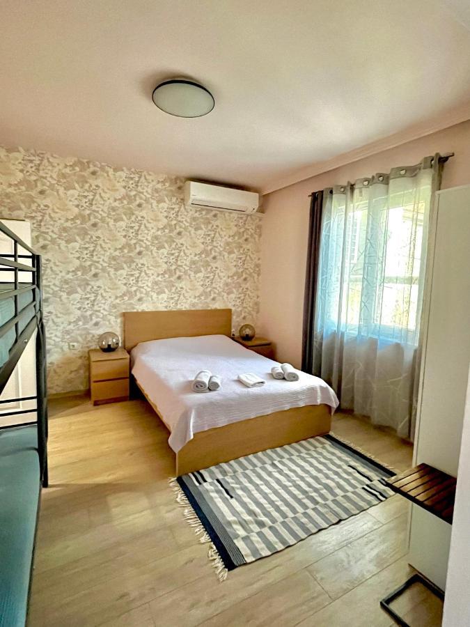 Studio Thermi 1 Varna Bagian luar foto