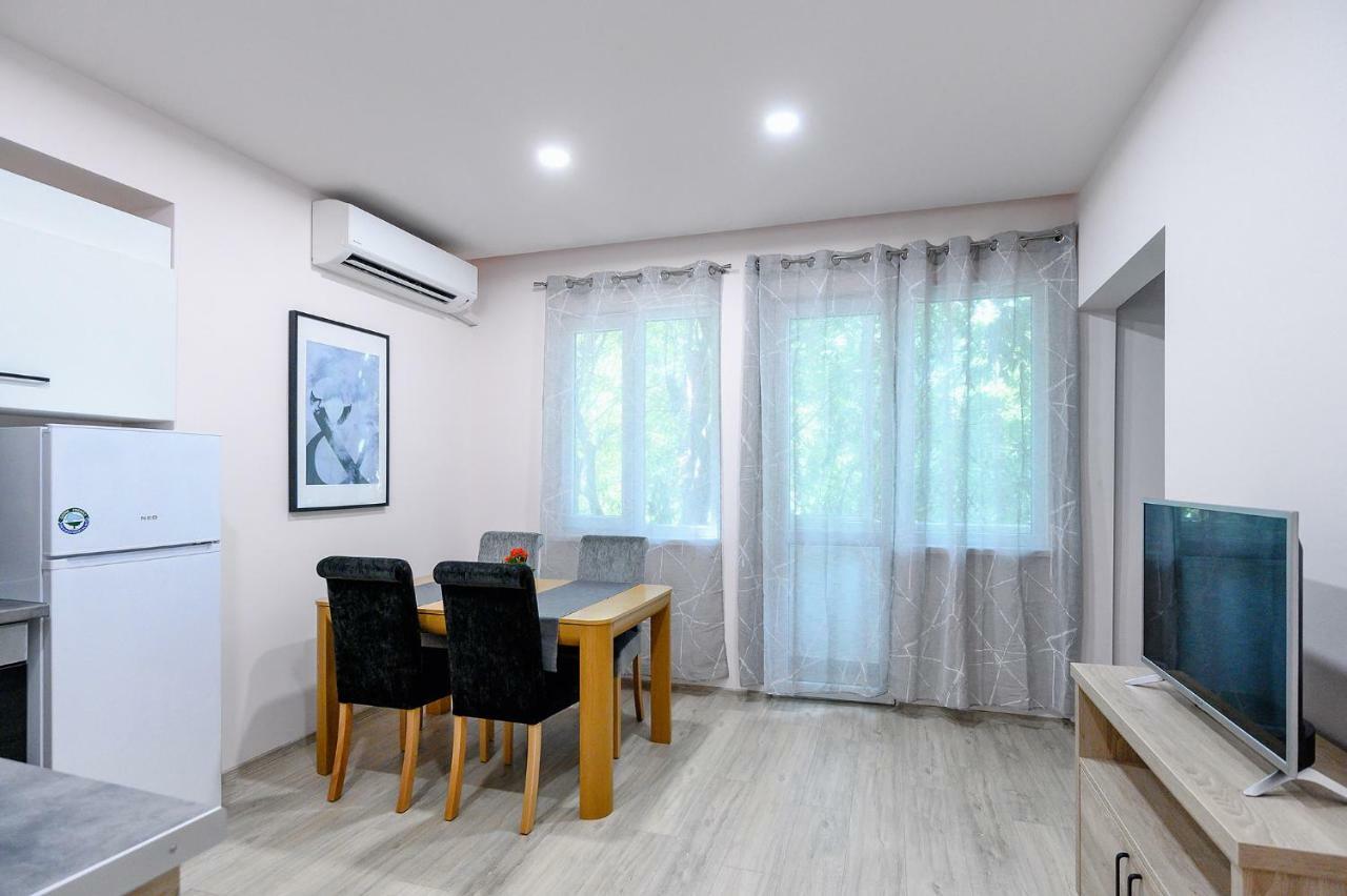 Studio Thermi 1 Varna Bagian luar foto