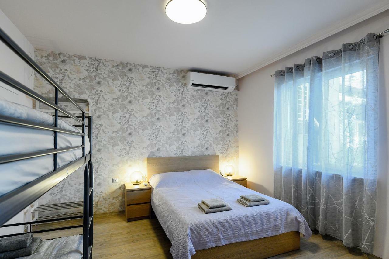 Studio Thermi 1 Varna Bagian luar foto