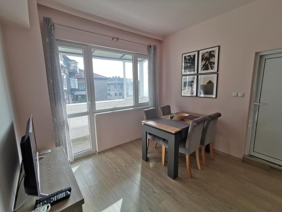 Studio Thermi 1 Varna Bagian luar foto